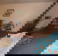 Acacia Cottages - Accommodation Main Beach