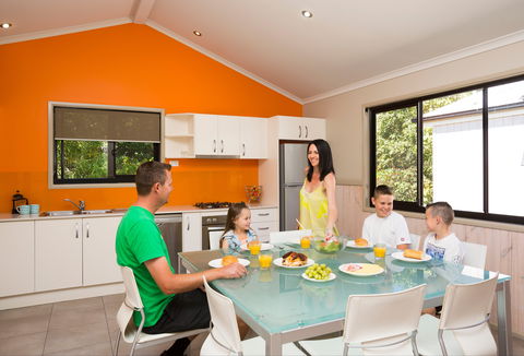 Burleigh Beach Tourist Park - Accommodation Main Beach 0