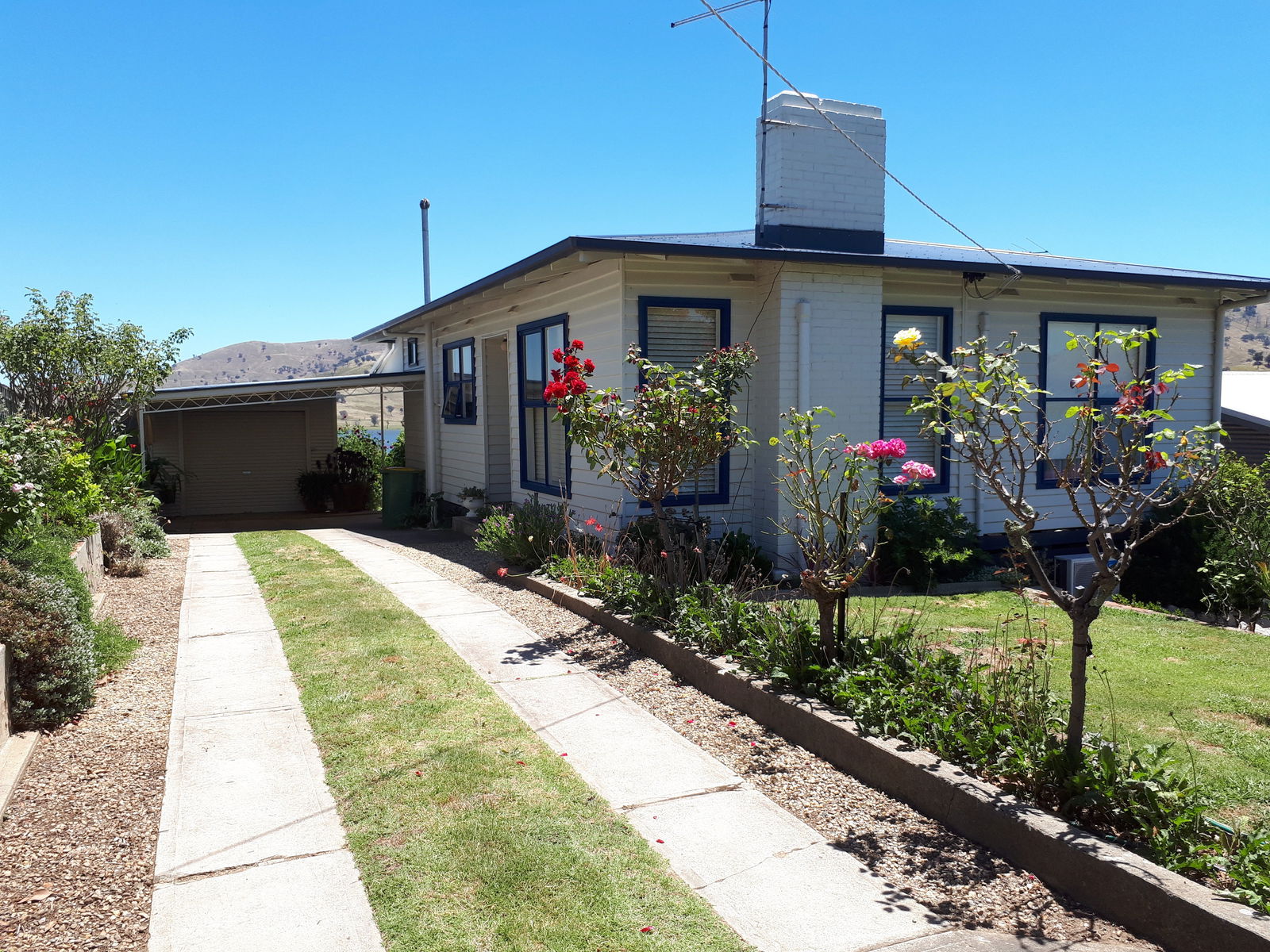 Tallangatta East ACT Accommodation Main Beach