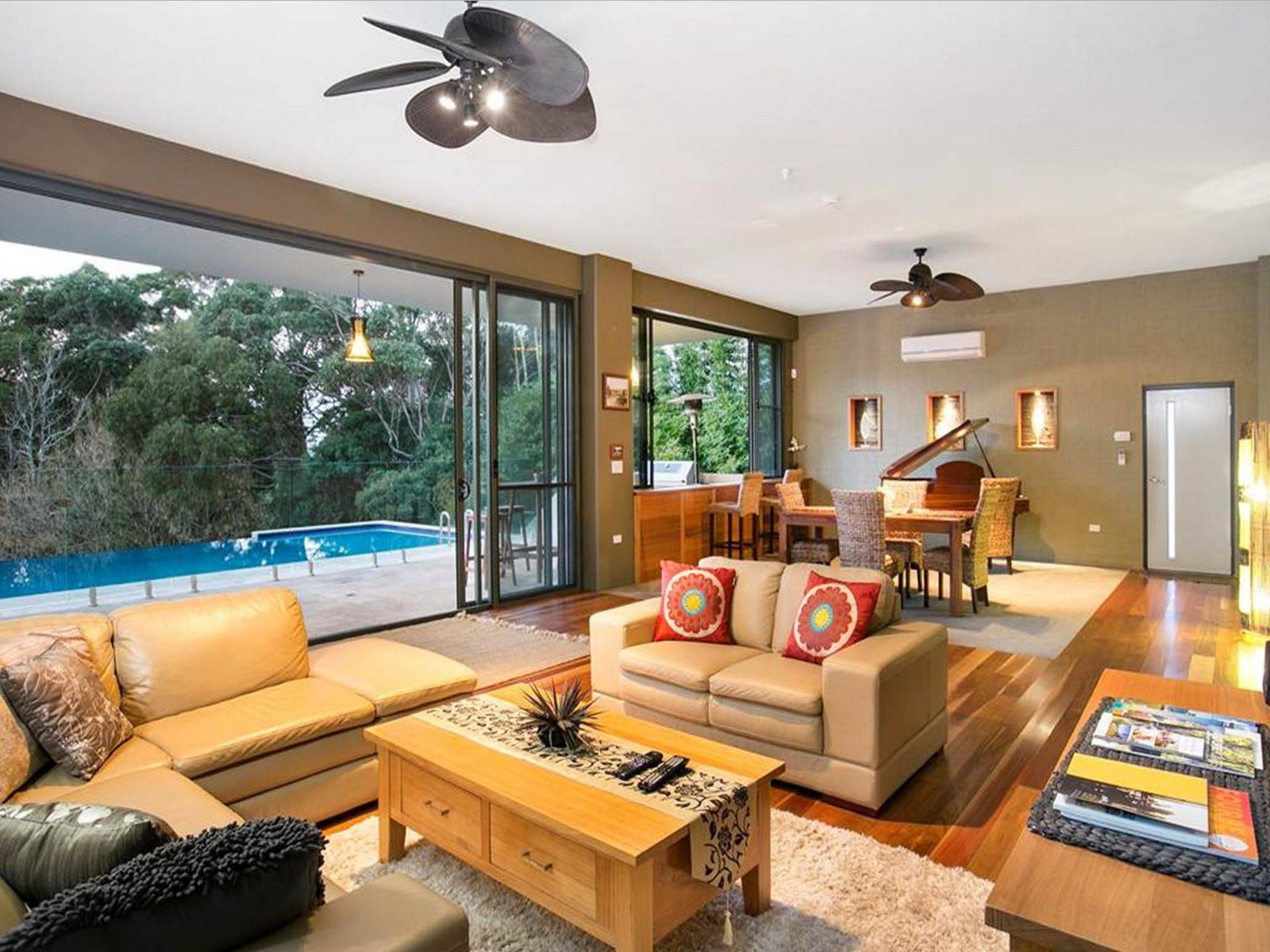 Corrimal NSW Accommodation Main Beach