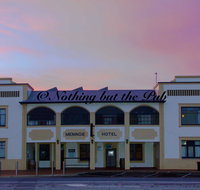 Meningie Hotel - Accommodation Main Beach
