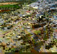 Paradise Tourist Park - Accommodation Main Beach