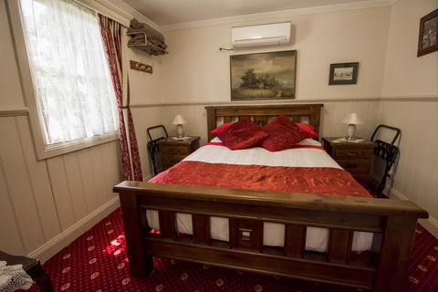 The Mill House - Accommodation Main Beach 1