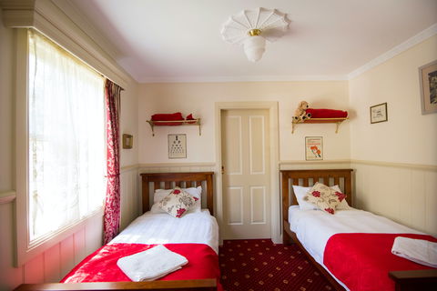The Mill House - Accommodation Main Beach 2