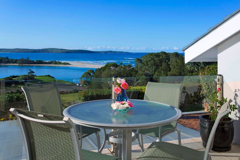 Ulmarra - Accommodation Main Beach 2