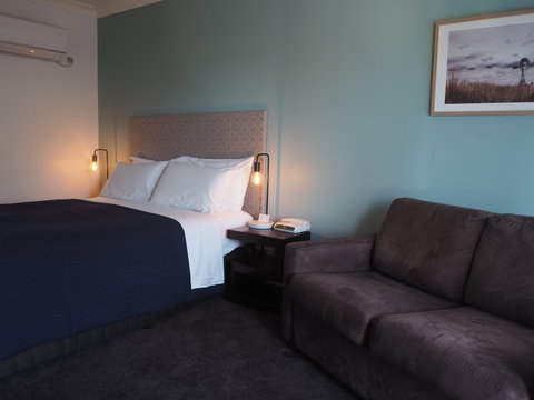 Alexandra Place - Accommodation Main Beach 2