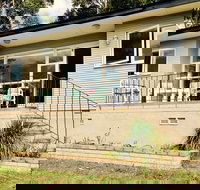 Cosy Seaside Cottage