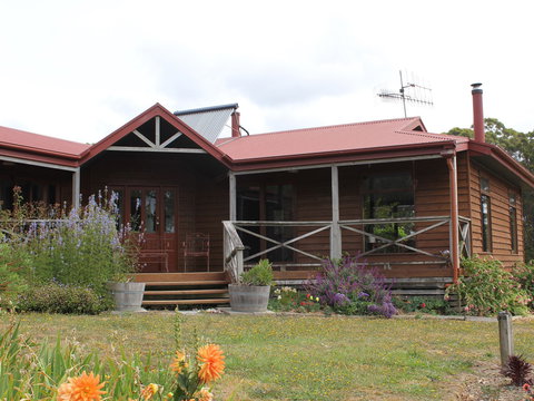 Eagle's Roost Farmstay B&B - Accommodation Main Beach 0