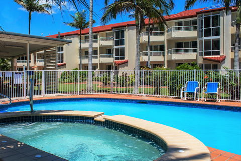 Key Largo Apartments - Accommodation Main Beach 0