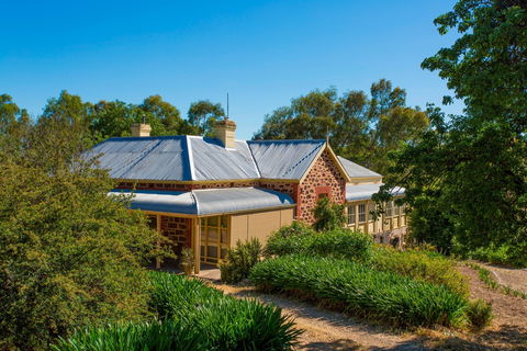 Red Gum Retreat - Accommodation Main Beach 0