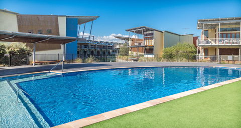 South Shores Villa 36 - Accommodation Main Beach 1