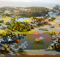 Tamar Valley Resort Grindelwald - Accommodation Main Beach