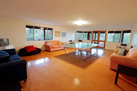 The Nest - Accommodation Main Beach 2