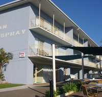 Ocean Spray Holiday Apartments - Accommodation Main Beach