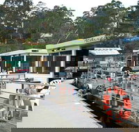 Clyde River Houseboats