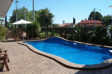 Albury Garden Court Motel - Accommodation Main Beach 1