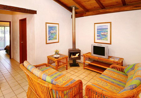 Sandy Bay Holiday Park - Accommodation Main Beach 3