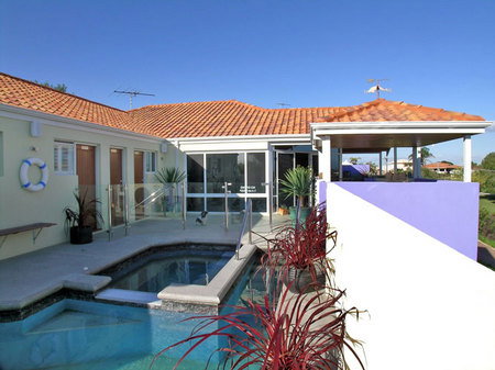 Quinns Reef B & B - Accommodation Main Beach 2