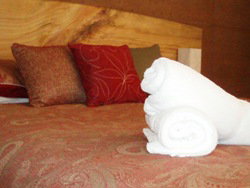 Marima Cottages - Accommodation Main Beach 0