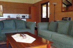 Marima Cottages - Accommodation Main Beach 1