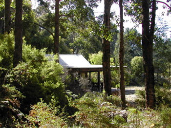 Marima Cottages - Accommodation Main Beach 3
