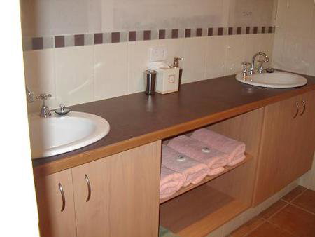 Jakamarri Bed & Breakfast - Accommodation Main Beach 3