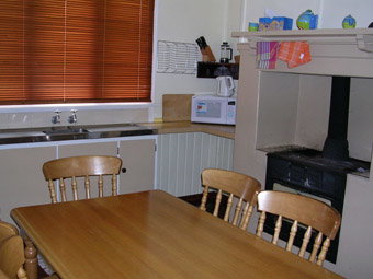 Helens House - Accommodation Main Beach 0