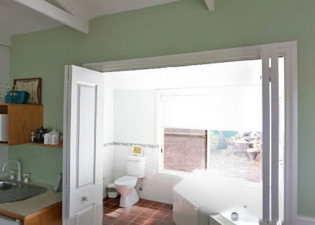 Barefoot Springs - Accommodation Main Beach 1