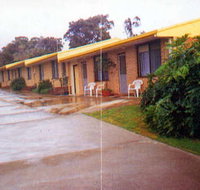 Clovelly Holiday Units - Accommodation Main Beach