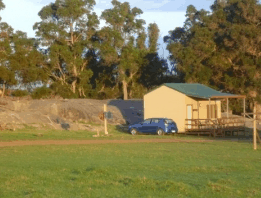 Ayr Sailean - Accommodation Main Beach 2