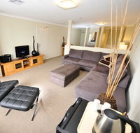 Breakwater Bed And Breakfast - Accommodation Main Beach