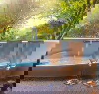 Adelaide Hills Retreats - The Nest - Accommodation Main Beach