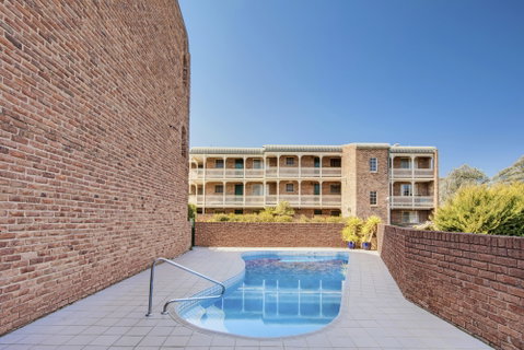 Adina Serviced Apartments Canberra Kingston - Accommodation Main Beach 2