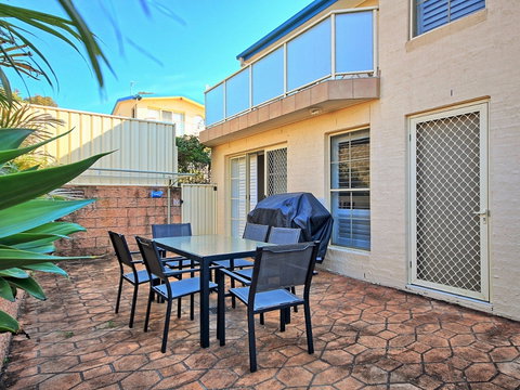 Aqua Shores - Accommodation Main Beach 1