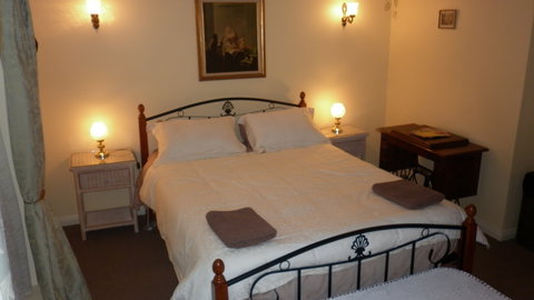 Ayers Burra - Accommodation Main Beach 0