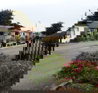 Bay View Holiday Village - Accommodation Main Beach