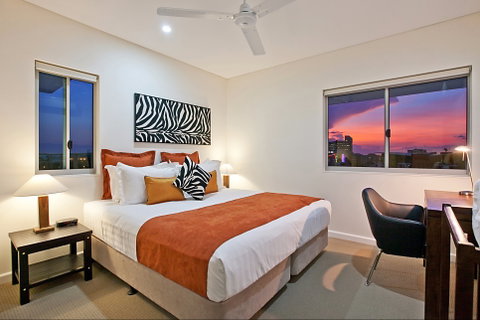 Beachlife Sands 3 Bedroom Harbour View Apartment - Accommodation Main Beach 0