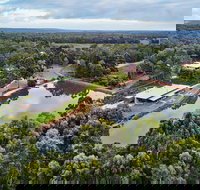 Eight Willows Retreat - Accommodation Main Beach