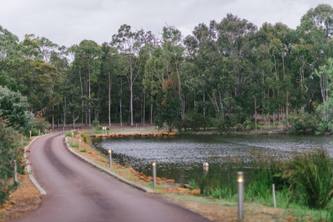 Eight Willows Retreat - Accommodation Main Beach 1