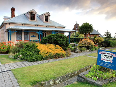 Hanlon House Bed And Breakfast - Accommodation Main Beach 1