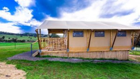 Hillview Farmstay - Accommodation Main Beach 1