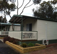 Lake Albert Caravan Park Meningie SA - Accommodation Main Beach