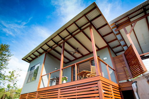 Lilypad Luxury Cabins - Accommodation Main Beach 0