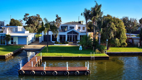 Mulwala 105 - Accommodation Main Beach 0