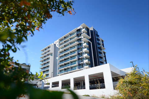 Oaks Gladstone Grand Hotel - Accommodation Main Beach 1