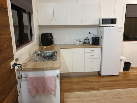 R And R On The Ravine - Accommodation Main Beach 2