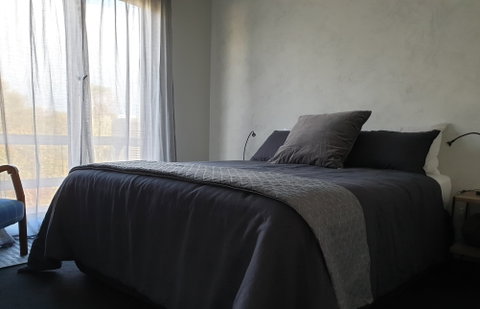 Samphire: Coorong Accomodation - Accommodation Main Beach 1