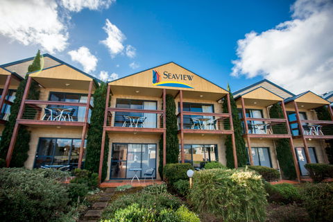 Seaview Motel And Apartments - Accommodation Main Beach 1