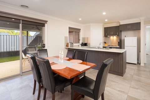 Seclusion On Bellevue - Accommodation Main Beach 2