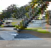 Sundowner Caravan Park - Accommodation Main Beach